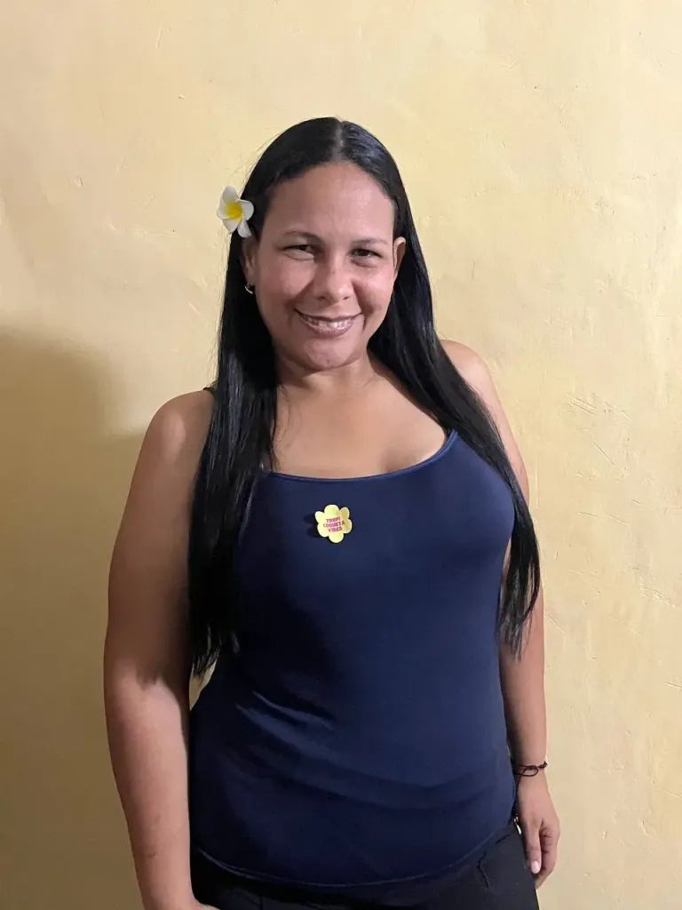 FZYWCl2fqizxj2H9_1000175923.webp