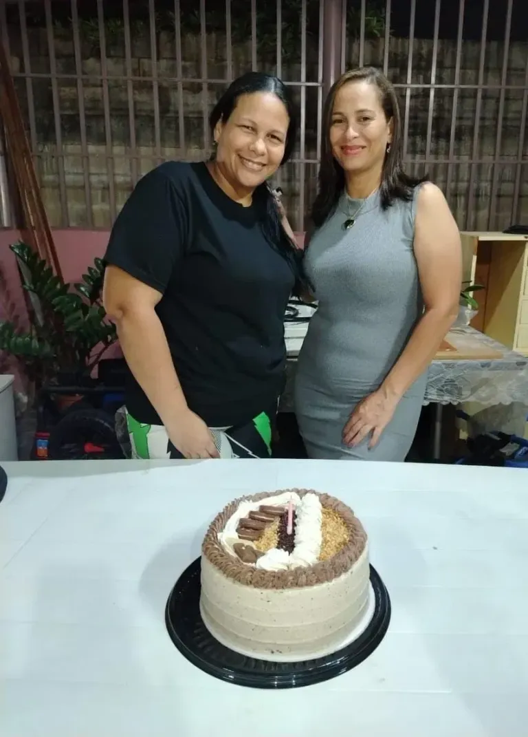R6ks3eqvhlJ1bq5Q_1000101277.webp