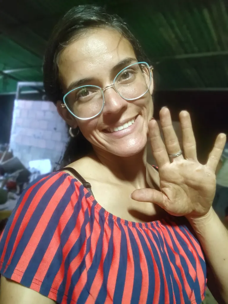 44IdJI8HpR9kYYsA_IMG_20250510_194153415_HDR_PORTRAIT.webp