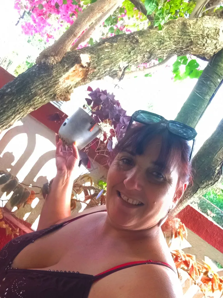 hkxcCzqXoyDdXcka_05.webp