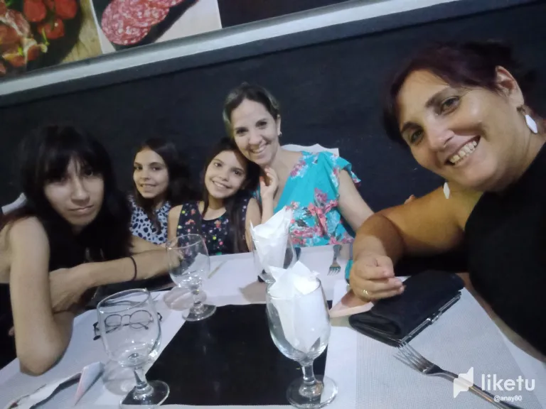 npe6lXGLlVmI7DqL_20250605_215345.webp