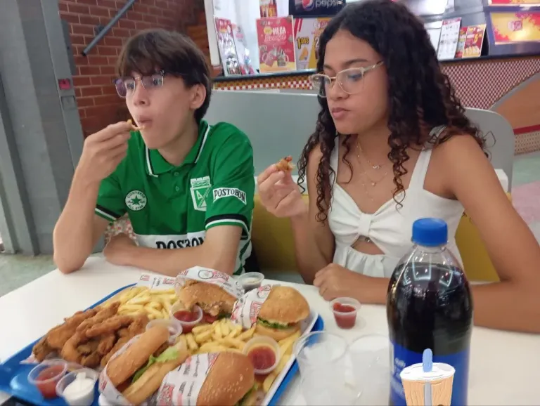 WNyXsUr3XAExM5Tr_hermano2.webp