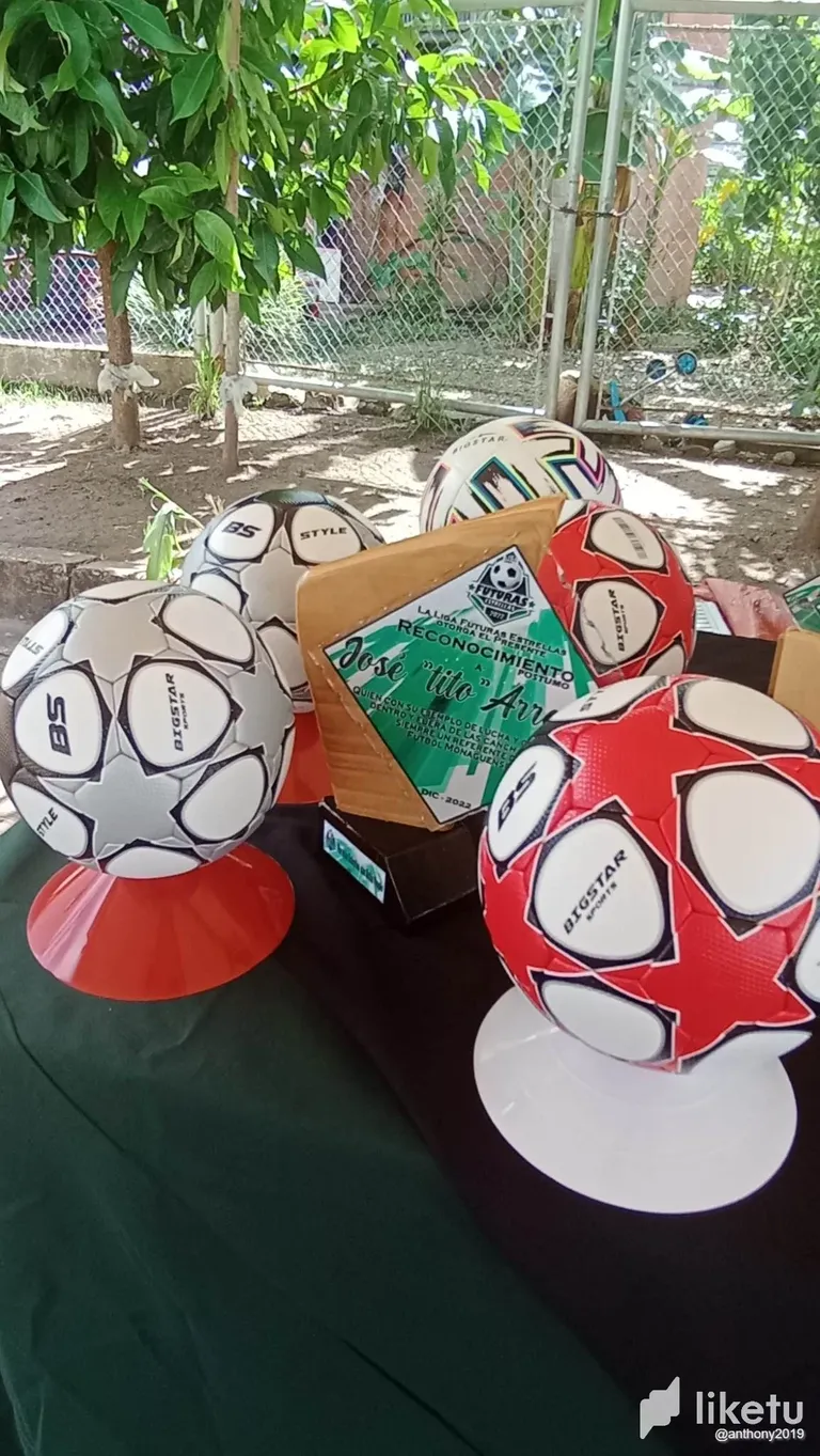 clc0oj7ra00do4hsz3hg7frqu_balones.webp