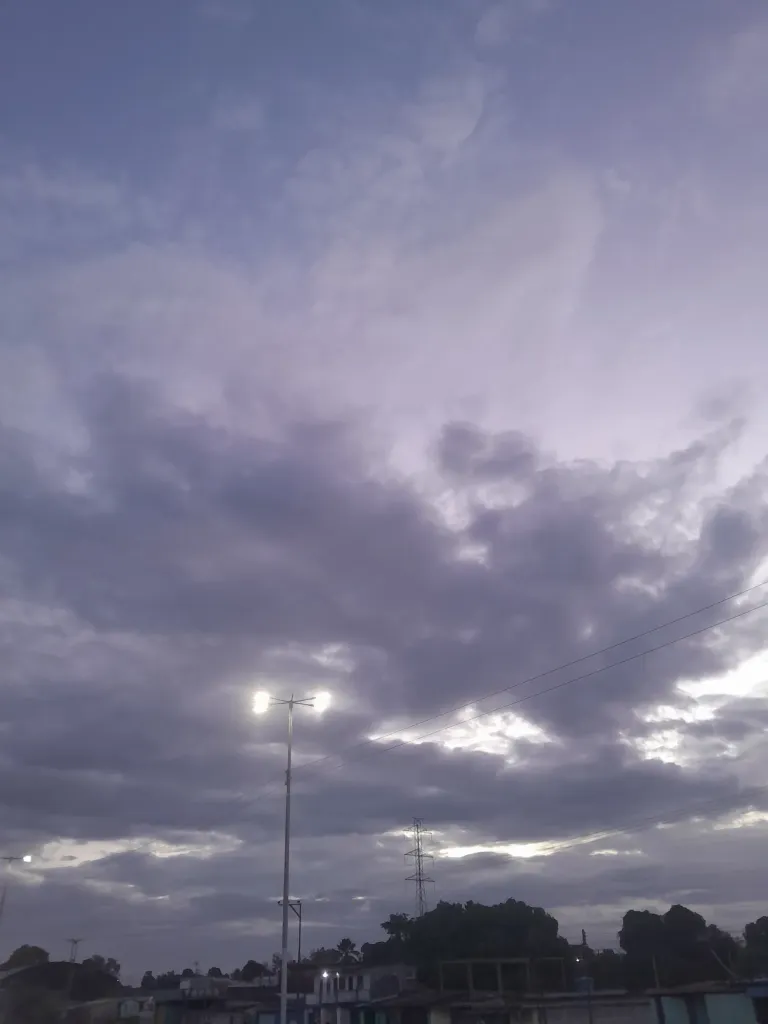 pKmd2XrFhbkGYHwj_20250425_182800.webp