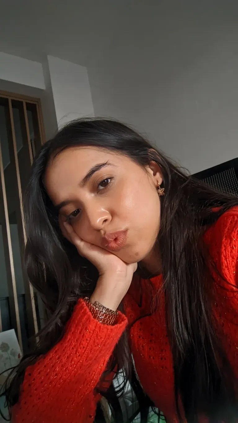 zkvtkoCwrQ1eR4az_1000152064.webp