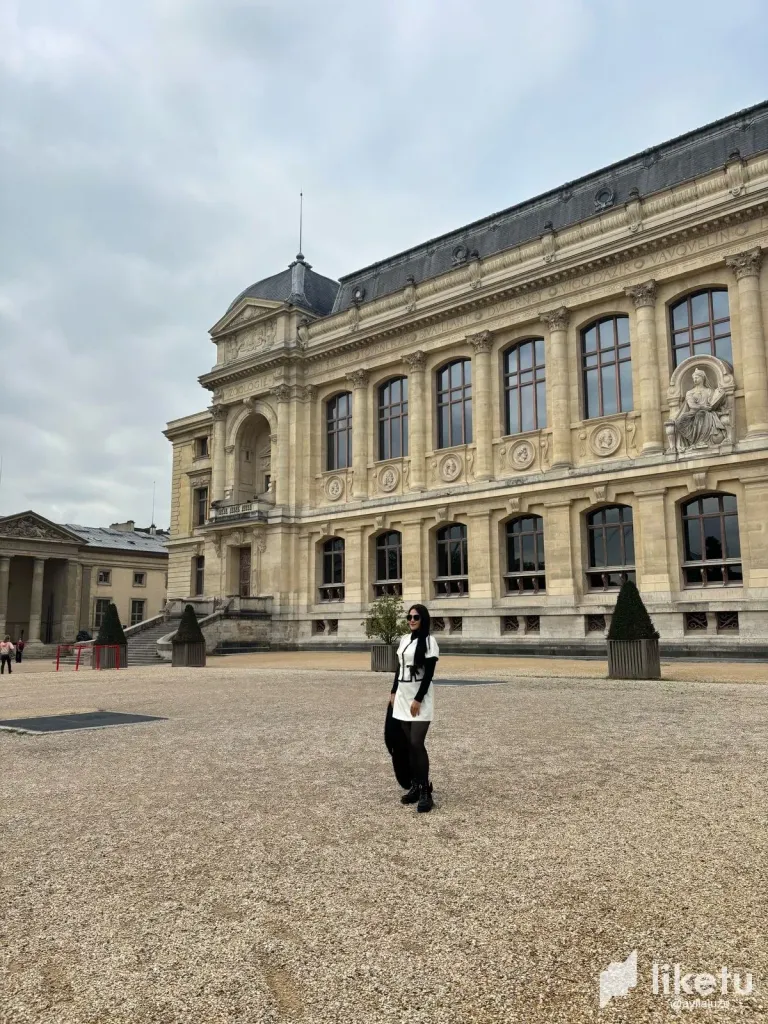 Peace and beauty at Jardin des Plantes 🌿🌸 / Unas fotitos en el Jardin des Plantes 🌿🌸