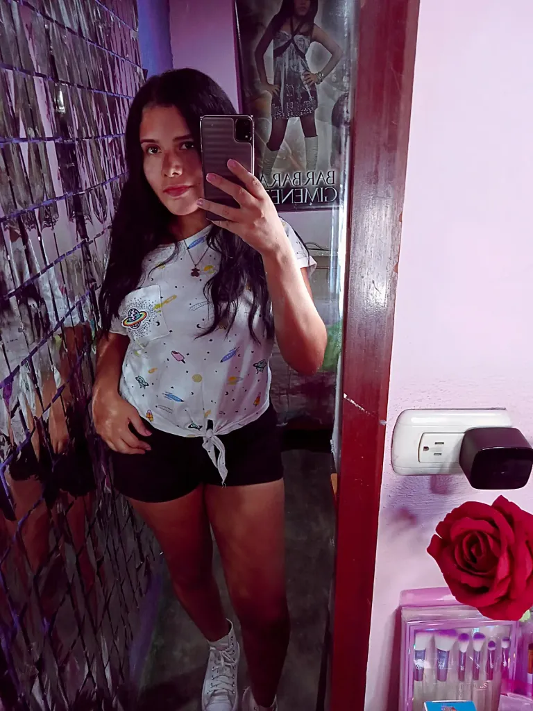 IwBNd18kTlqdJUx4_20250406_202336_062.webp
