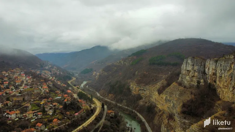 clcu6ub0p00f828sz9llphfxb_dji_fly_20230112_121852_608_1673518935506_photo_optimized.webp