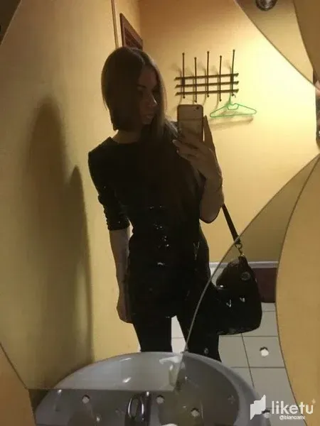 Dinner in Black 🖤🌙