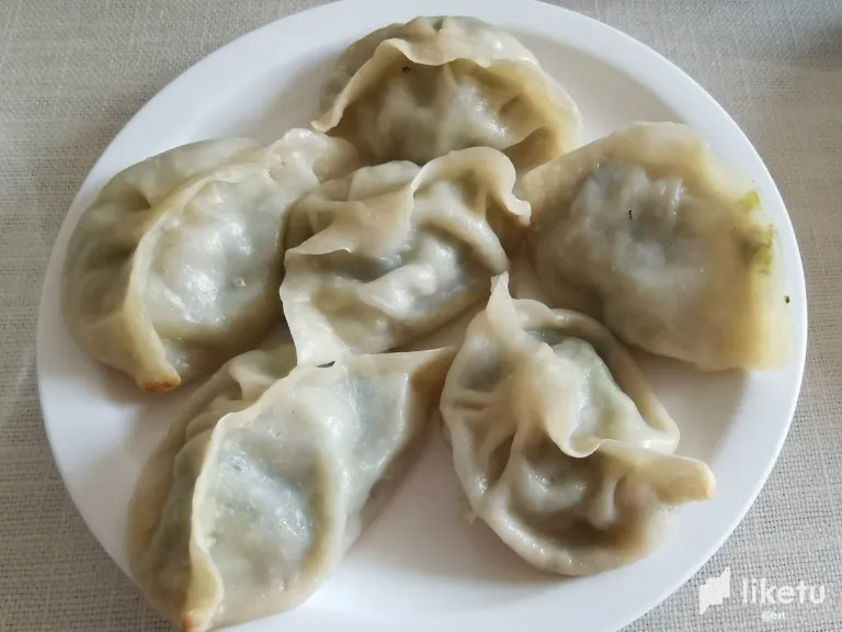b6l09lBuqBKE7Eri_baozi.webp