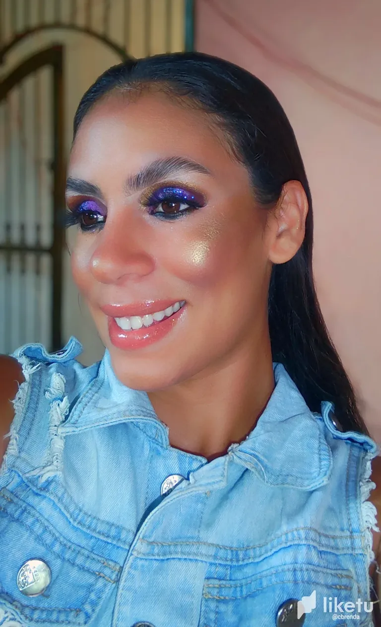 clld5wn9j00nz4zsz6b4o3o43_GridArt_20230815_223115366.webp