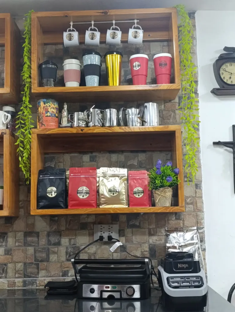 02xKgm6hLdELtXpF_1000216642.webp