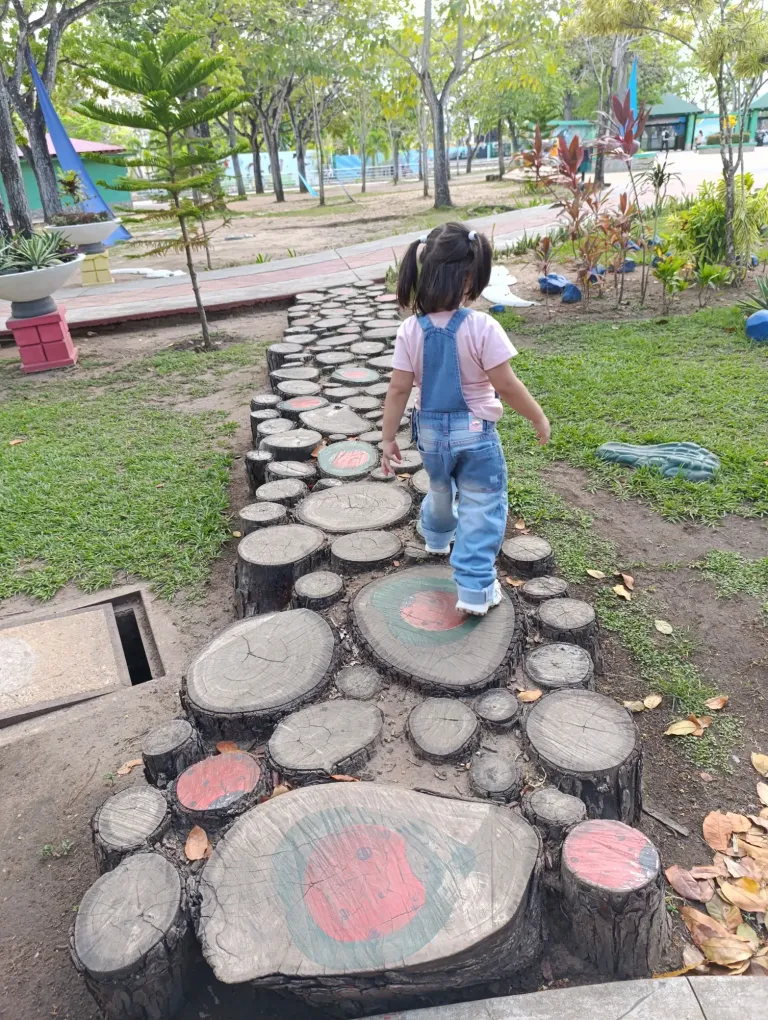 LFARYjpcc04X2nir_1000095484.webp
