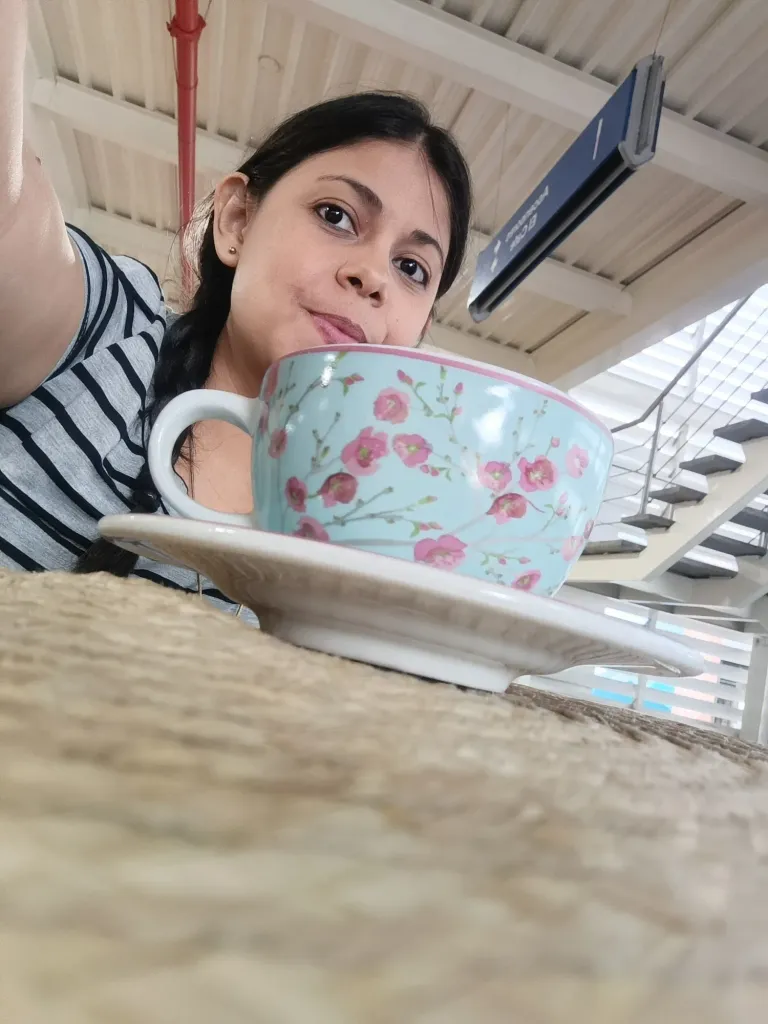 vMR4B0CdMHOYAtje_1000084180.webp