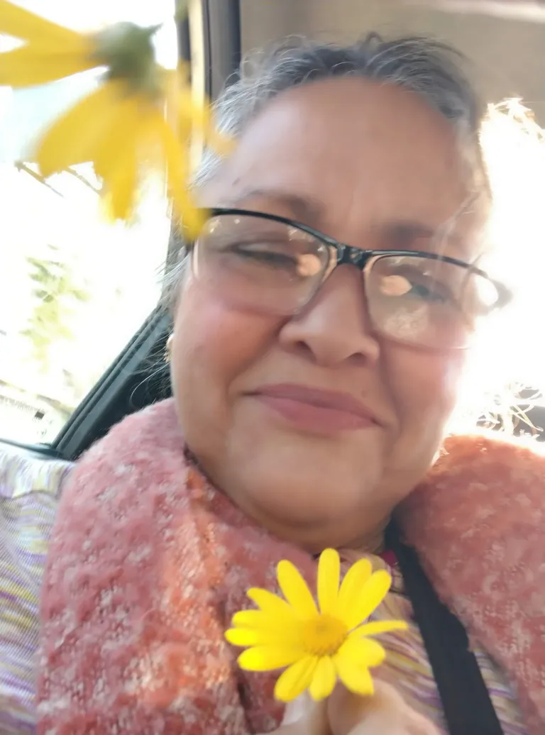 jGnR77tZ1E00NGF6_137560.webp