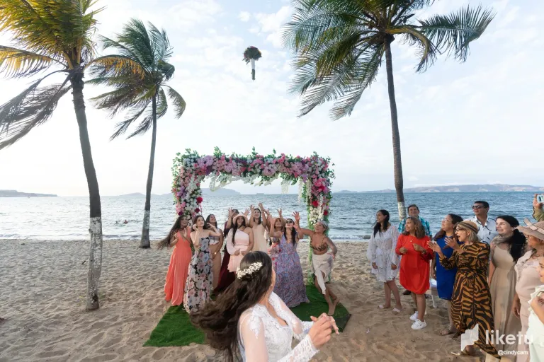 BZD8CH0X79bI2Gxh_Boda_Civil_Francisco__Jennifer-ar-214.webp