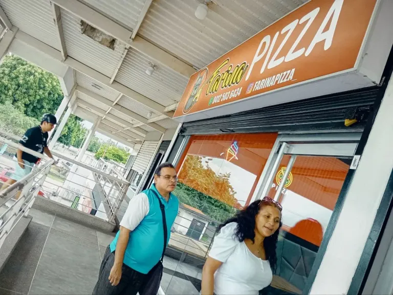 MVGRLzNcF0O258XA_pizza1.webp