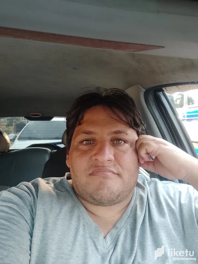 clglh3ebc02073xszare82goh_1.webp