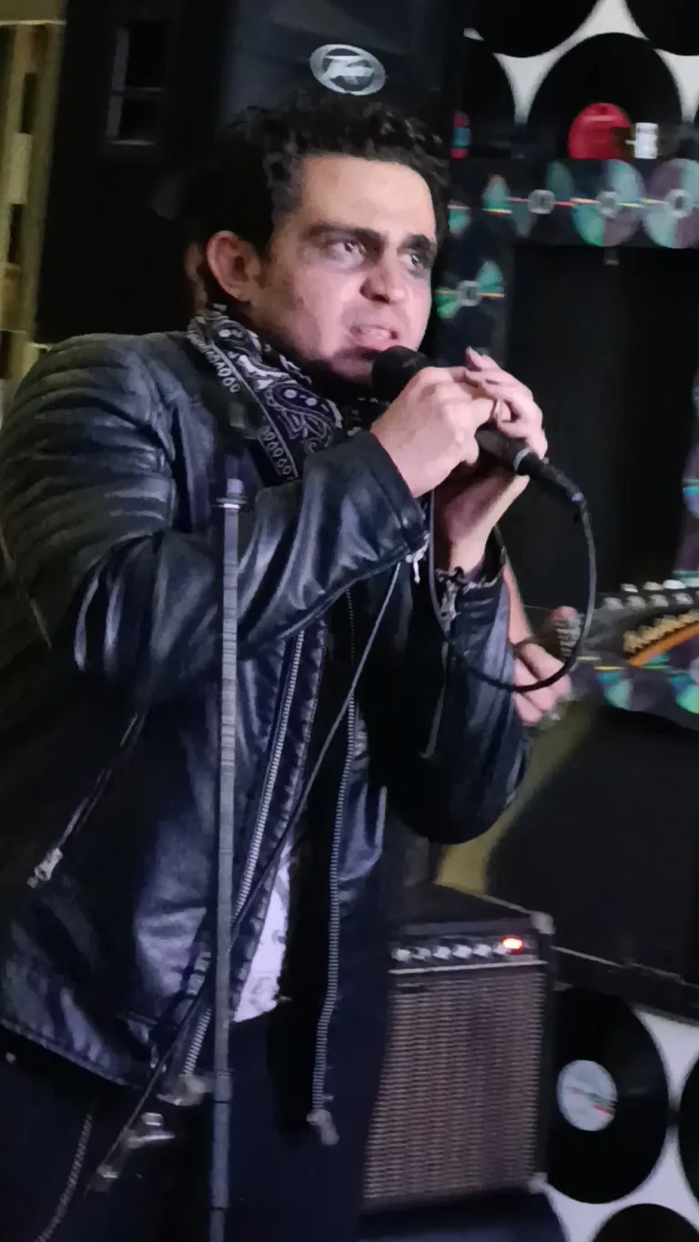 GAiXeuuzwLLL9YKE_1000060870.webp