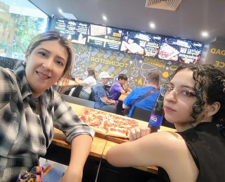 pkAwYM46gAJnm4CI_1000059495.webp