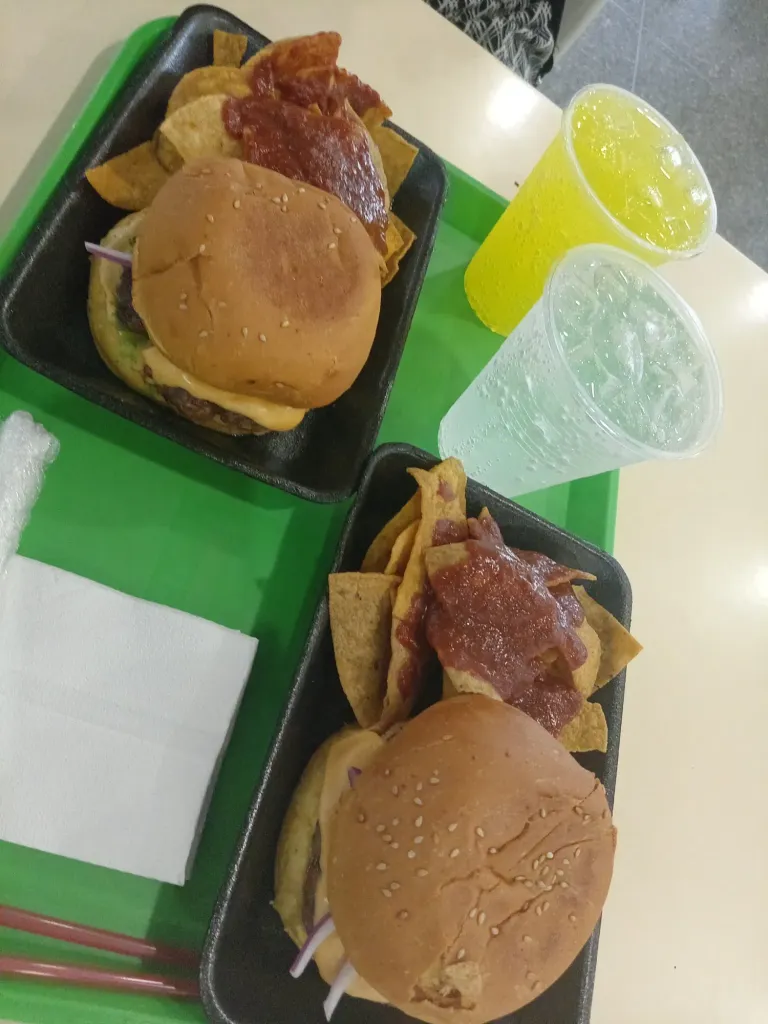 20C6Ma8c4CqnwoUe_1000962804.webp
