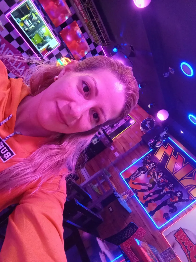 wRzSf0yQg0yGbcXc_1000075511.webp