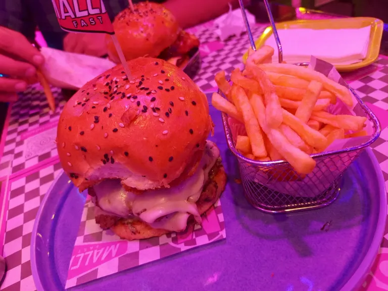 yOQkN2CJgICX0NCs_1000075481.webp