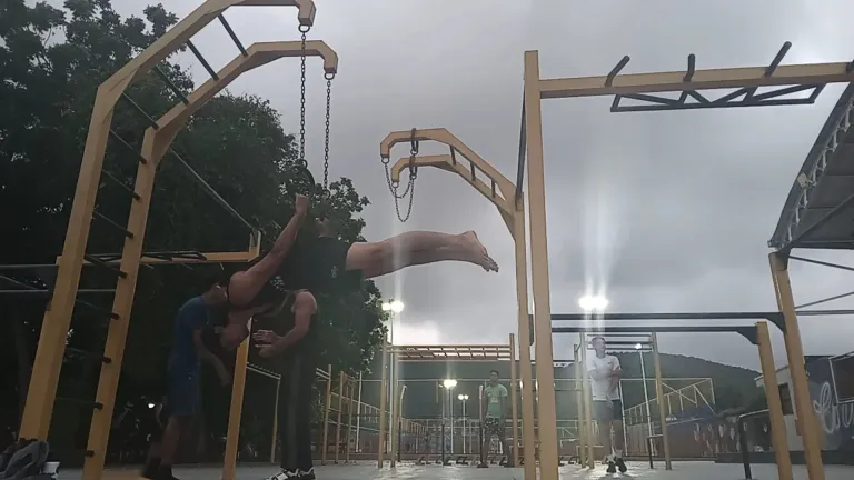 xmxY3dHYsCmDRiUF_VideoCapture_20250712-221407.webp