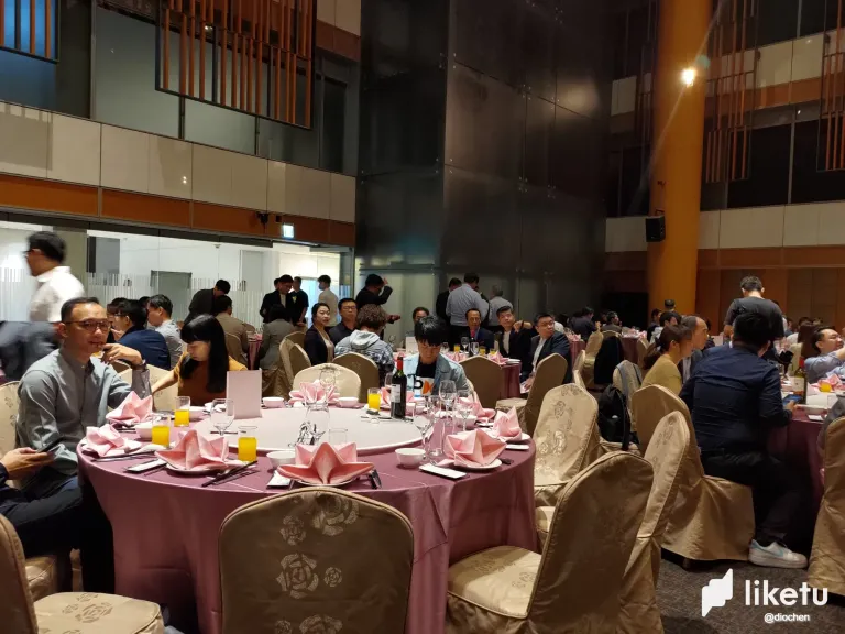 JCUsPlbM1KOtlAzj_P_20241026_182545.webp