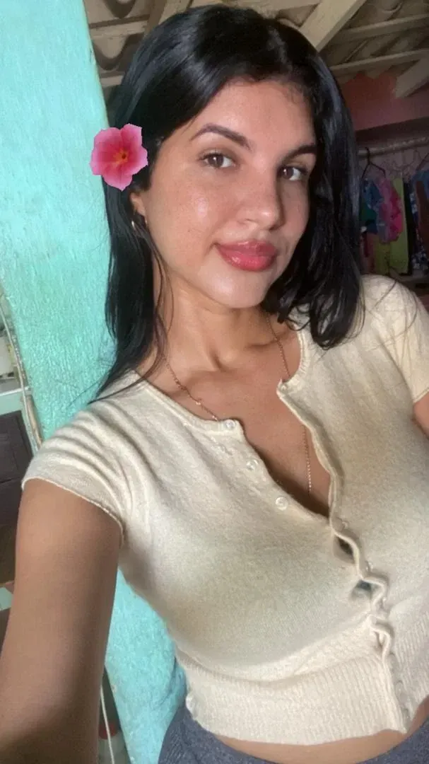 PUAW359rlca7jG8l_1000039350.webp