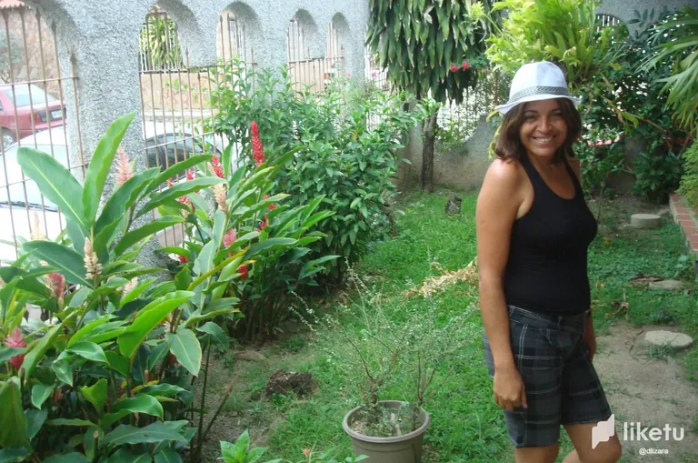 cldhnc2bv000z2usza0v9cpx2_9_con_sofia.webp