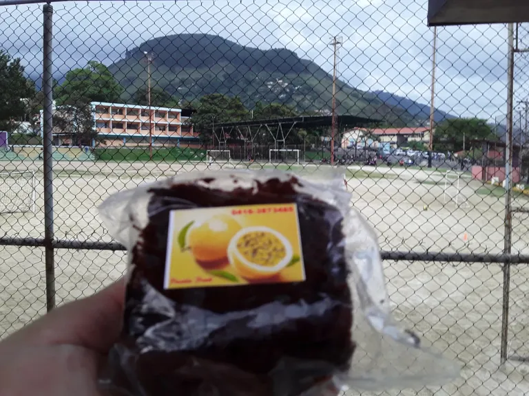 7Wm2k00YDL1NnqwB_20250605_181152.webp