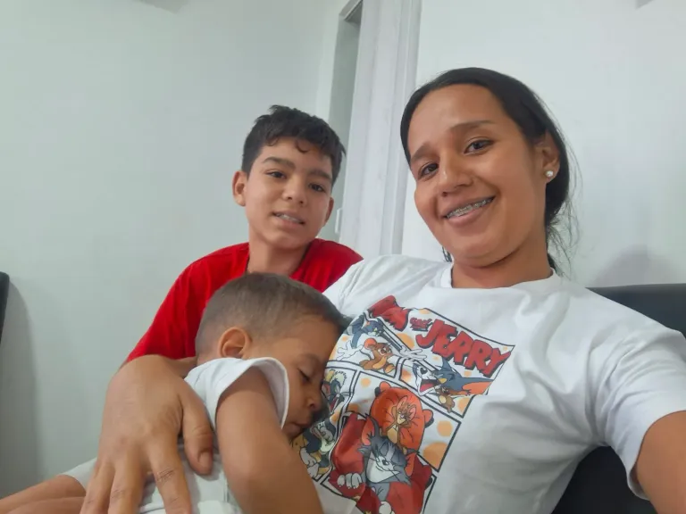 0MIA9e6zeYD7VBqz_1000306623.webp