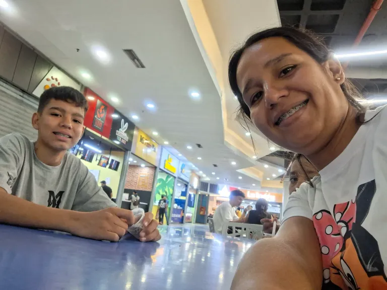 DlEsKE1LwFiI0vTZ_1000451207.webp