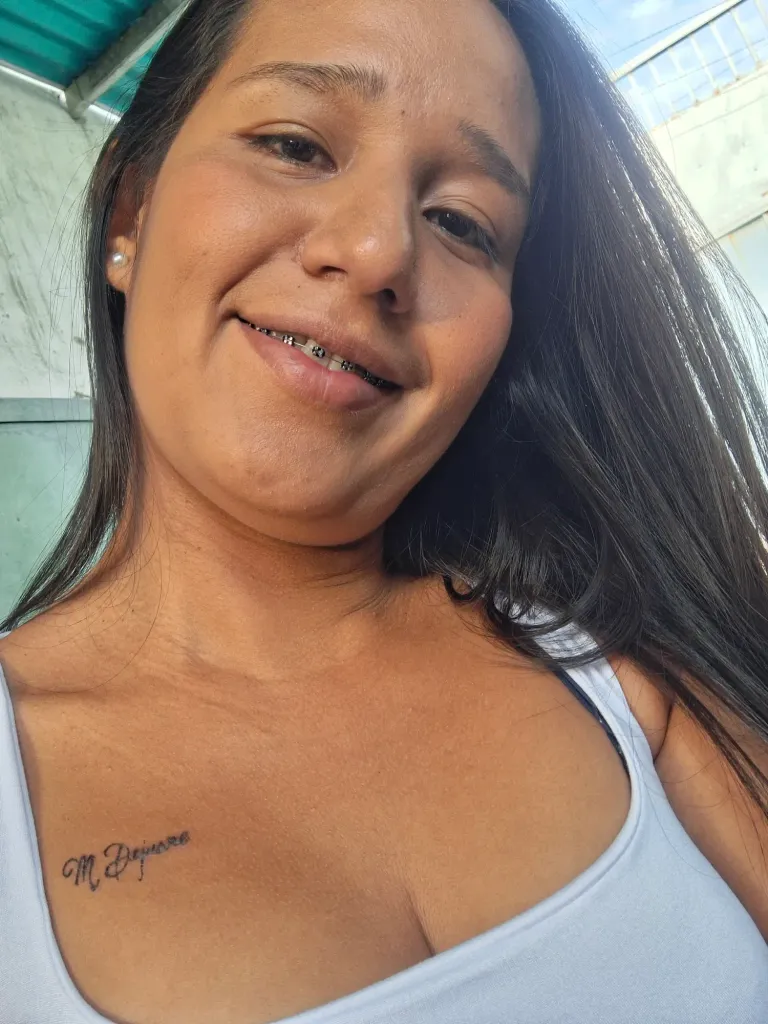 FQa9PLMQxa3ERXko_1000257657.webp