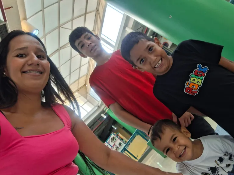 MfgYASWEpc05PI2R_20250413_181801.webp