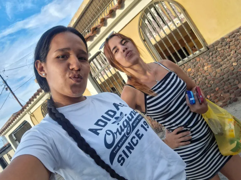 Y5Zw704Kwc7JwsZj_1000322072.webp