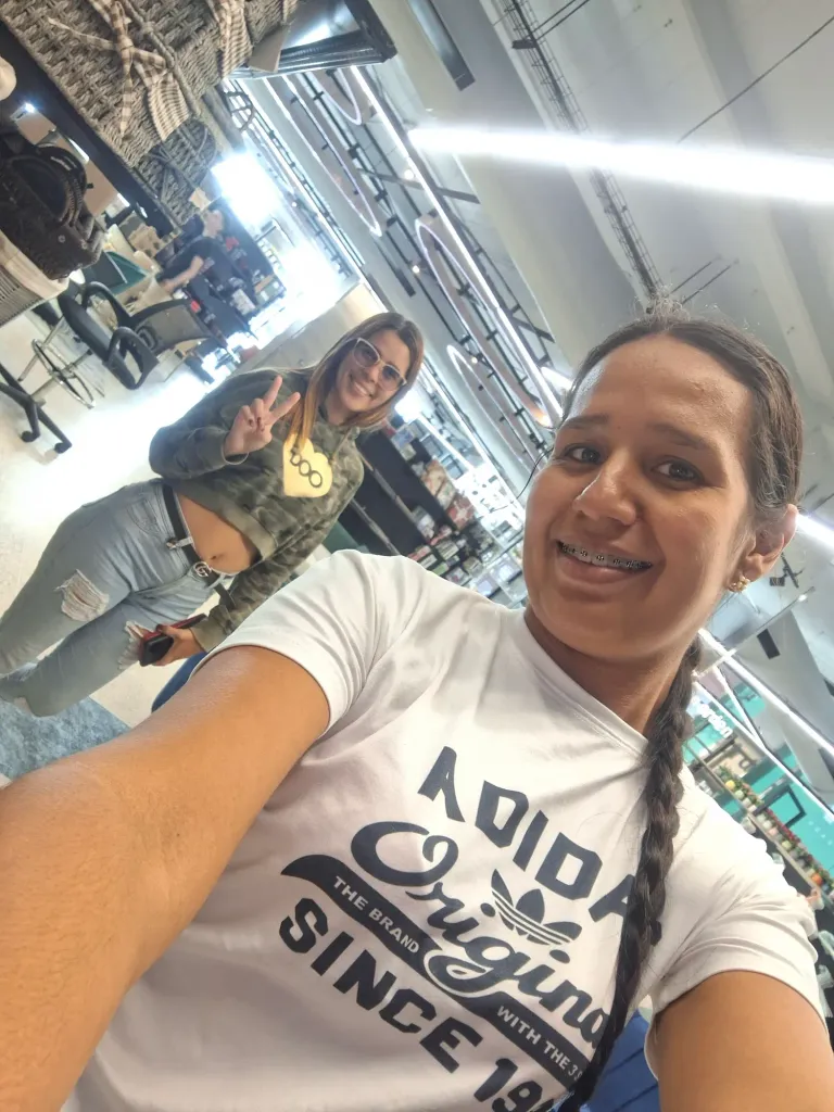 ZiEHLsQISBc4FmEU_1000418371.webp