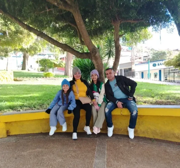 HCBOLypYDYewUyP0_1000174928.webp