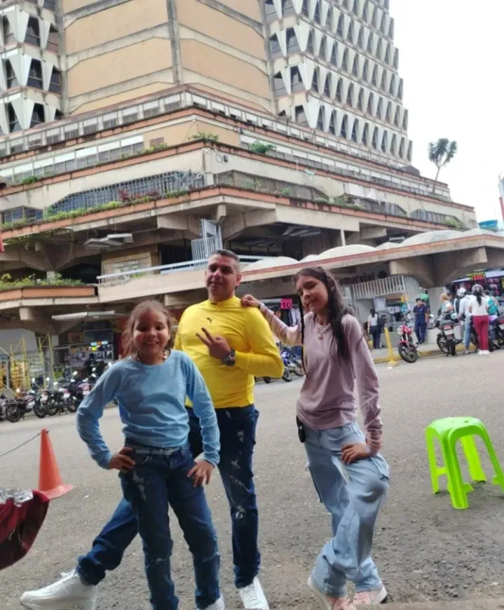 Vl60A66ehiXTttkx_1000167907.webp