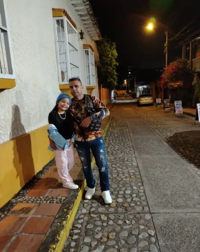 YXdLQEJqXgsKM02y_1000197742.webp