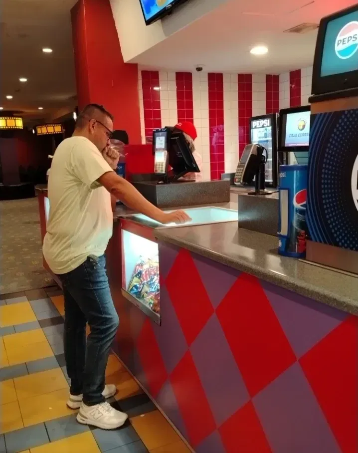 dlqQuf42Qw1vLzyh_1000128060.webp