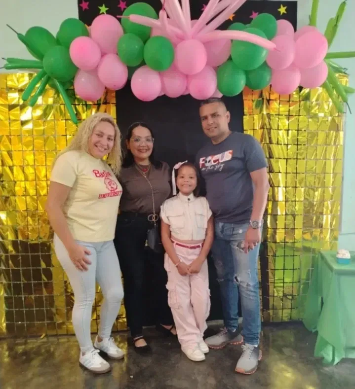 n8MhB6H80hOOeJqT_1000203667.webp