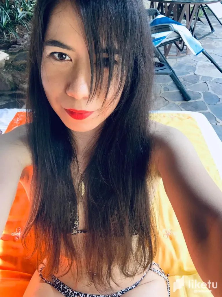 Wishing you a lovely day 💛 / Te deseo un bonito día 💛