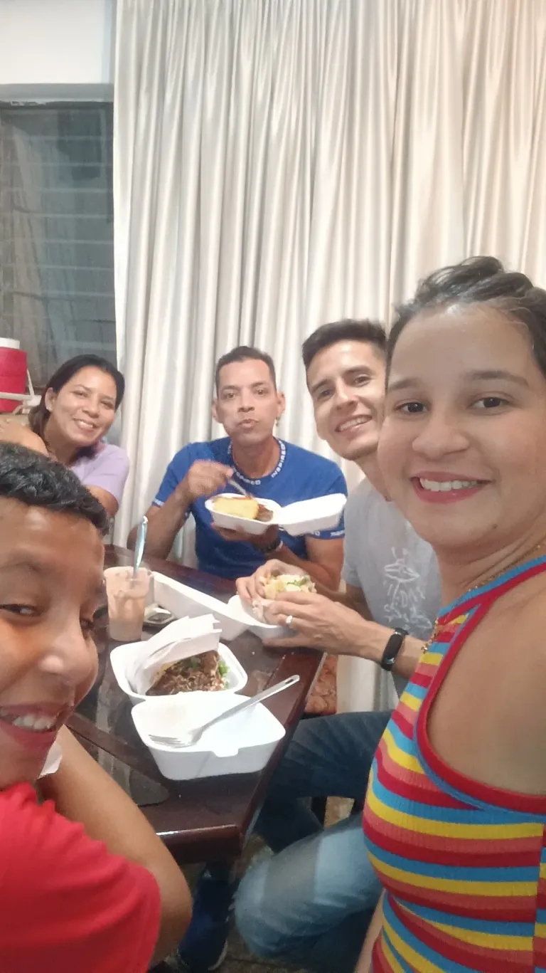 SDWZRjdfZHXKHeYE_20250514_153929_731.webp