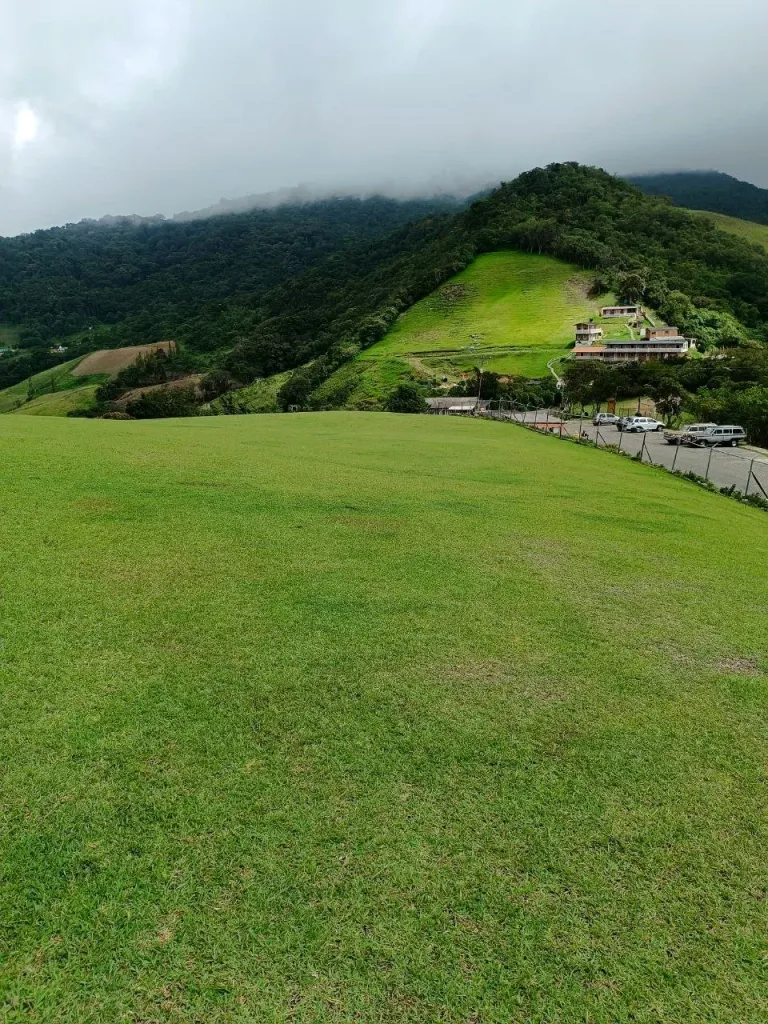 elYgbADIKEkLZReJ_20240626_232156_595.webp