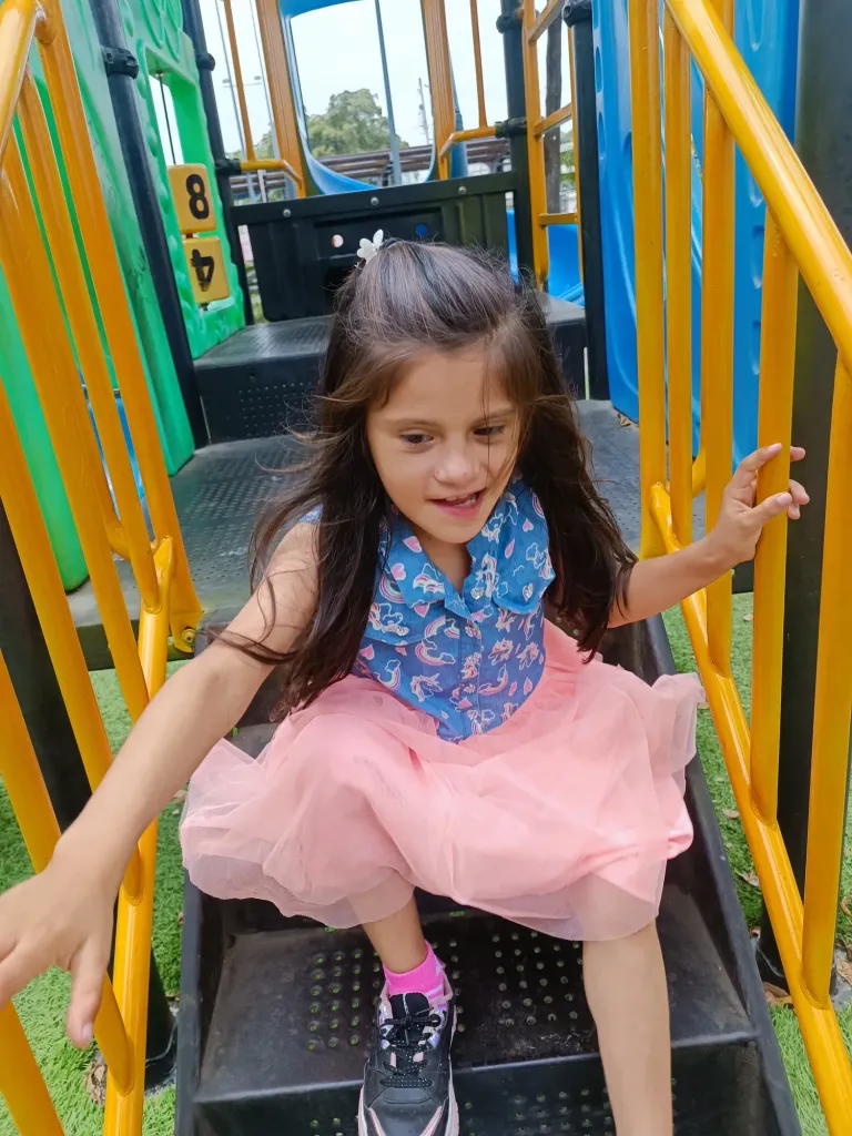Bm8knQ1FpcCtvxPC_1000836523.webp