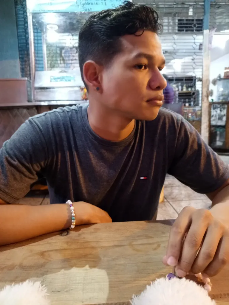 1CrDrYjkk3Cc4Boy_1000085368.webp