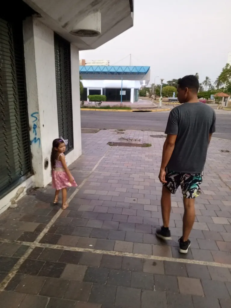 cZLRIQlDE6QkRK9V_1000085364.webp