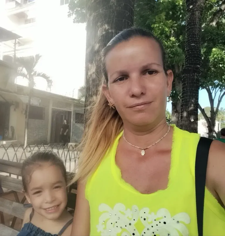 5XPenhweurcOoeXS_1000052109.webp